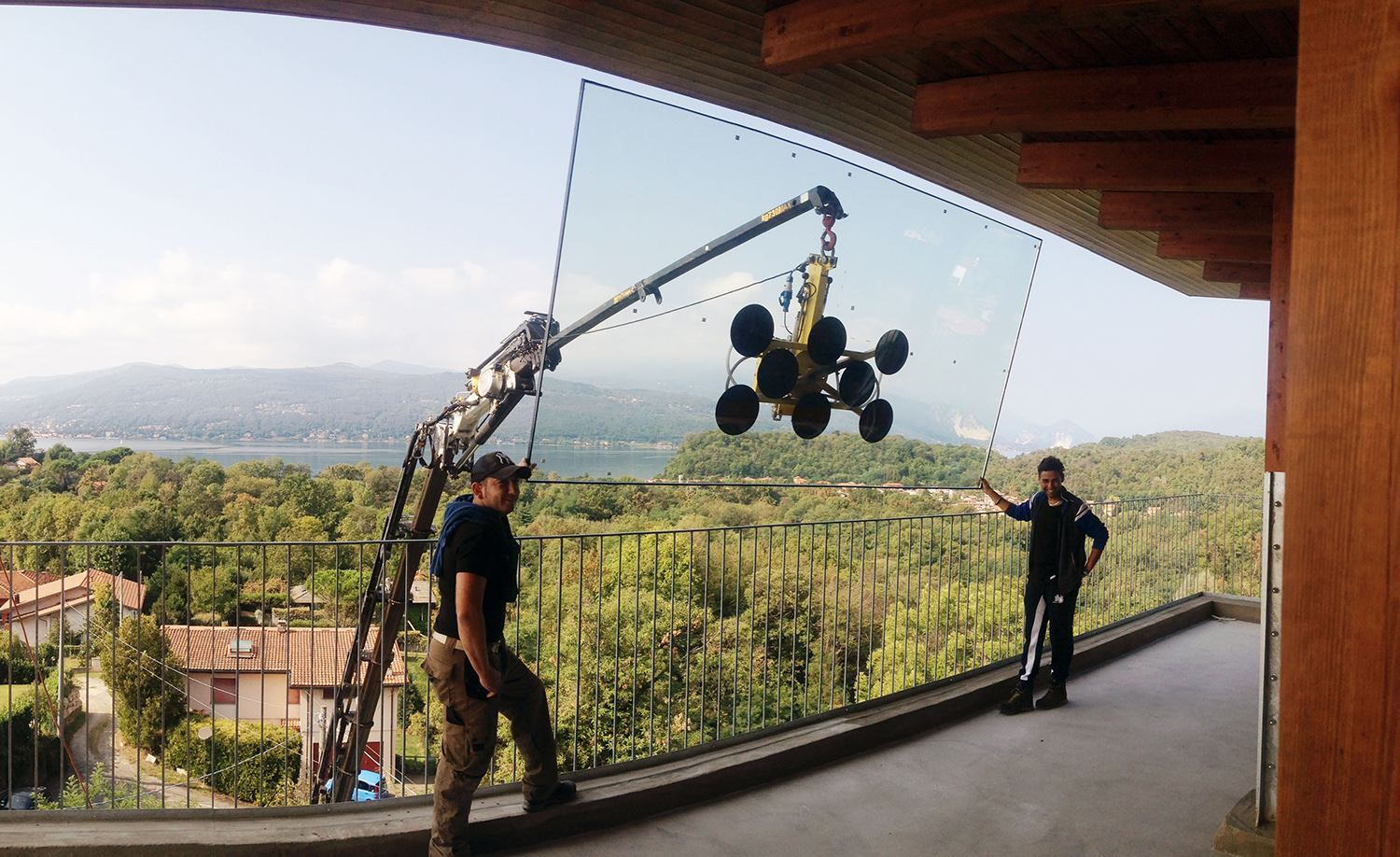 installazione Vetrine Negozi Montecarlo