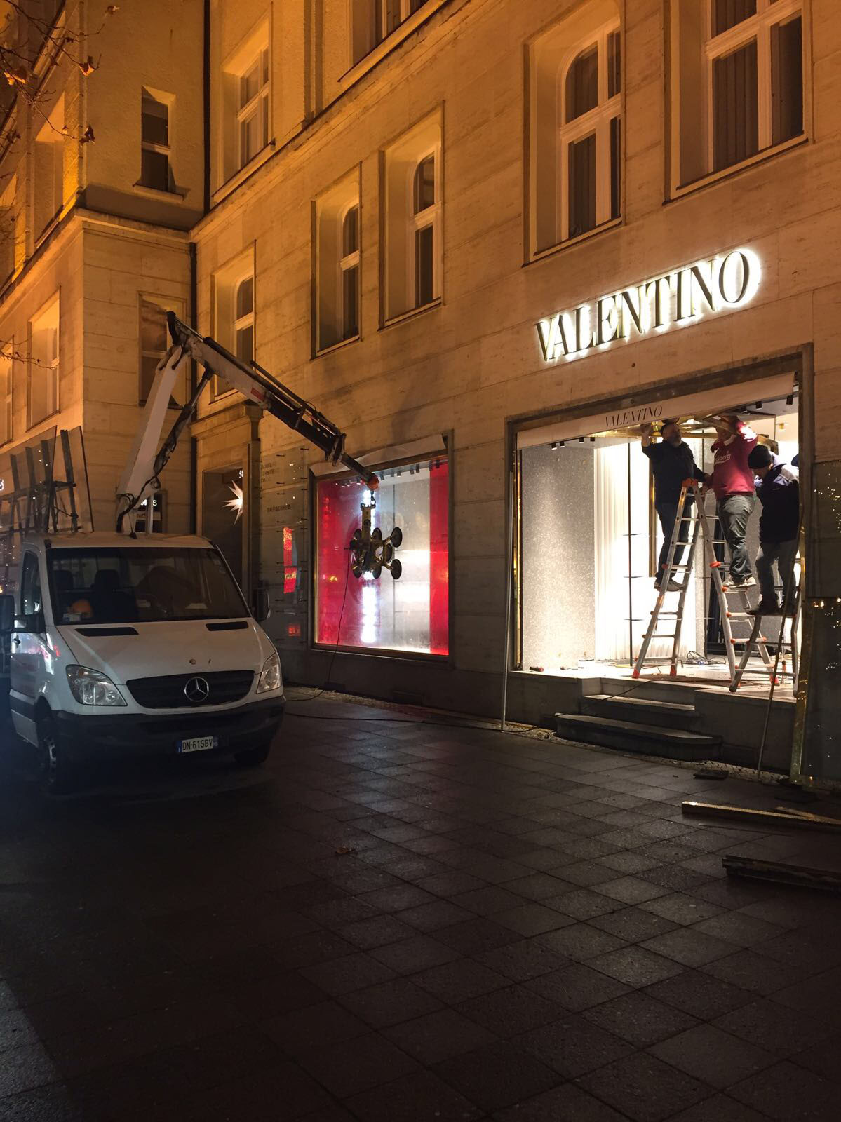 installazione Vetrine Negozi Montecarlo