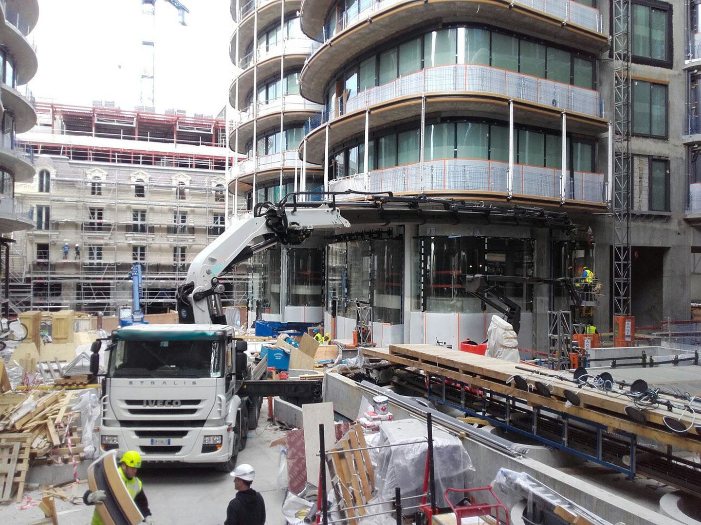 installazione Vetrine Negozi Montecarlo