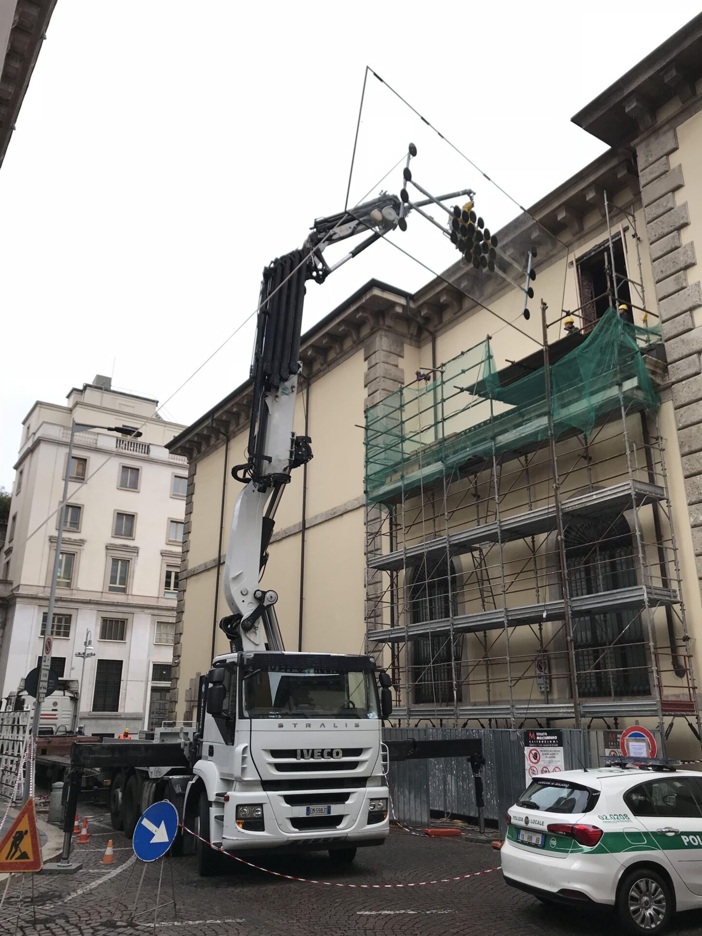 Posa vetrata con gru Milano Pinacoteca Ambrosiana